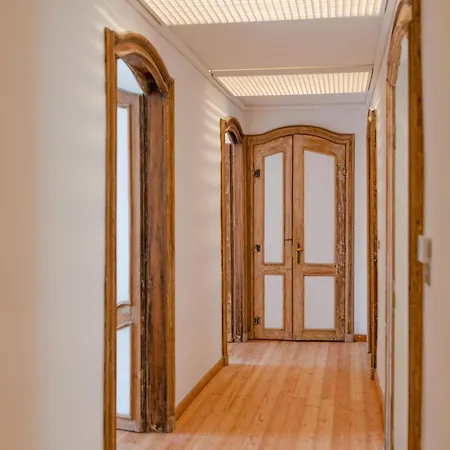 The Royal House, 2 Apartament *