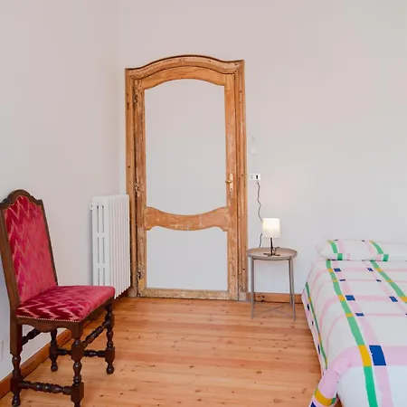 The Royal House, 2 *