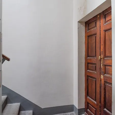 דירה The Royal House, 2 *
